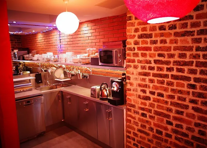 Lucien ホテル パリ