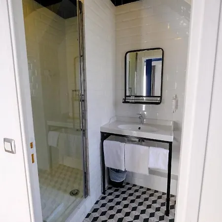 Hotel Lucien 2*