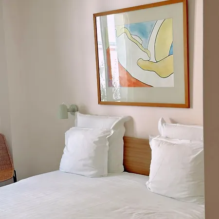 Lucien Hotel 2*