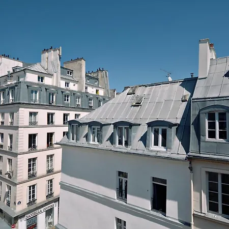 Lucien Hotel