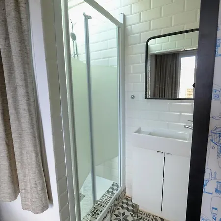 Lucien Hotel 2*